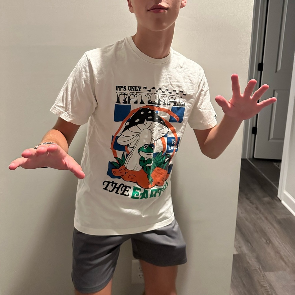 White vans shirt. Small